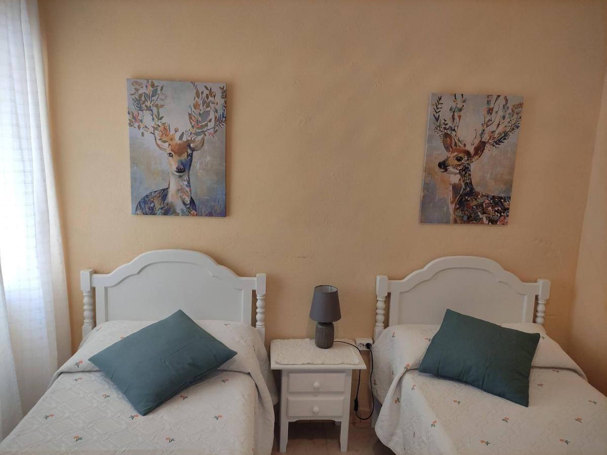 Amplio Piso Junto A Playa Victoria Apartment Cadiz Exterior photo